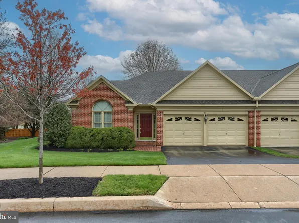 17 Almond Dr, Hershey, PA 17033