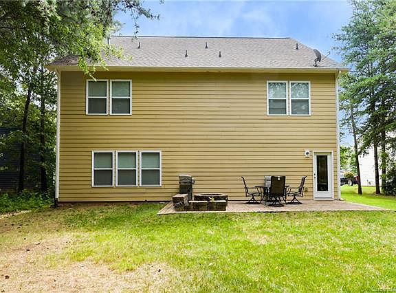 4th image of 15604 Pine Glen Ct