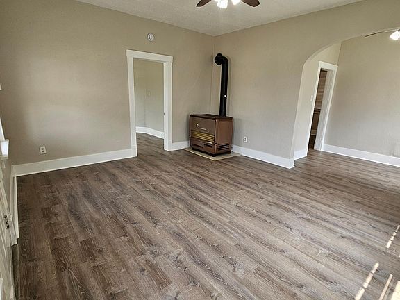 Huge Living/Dining room 20'6" x 15'6" looking toward bedroom