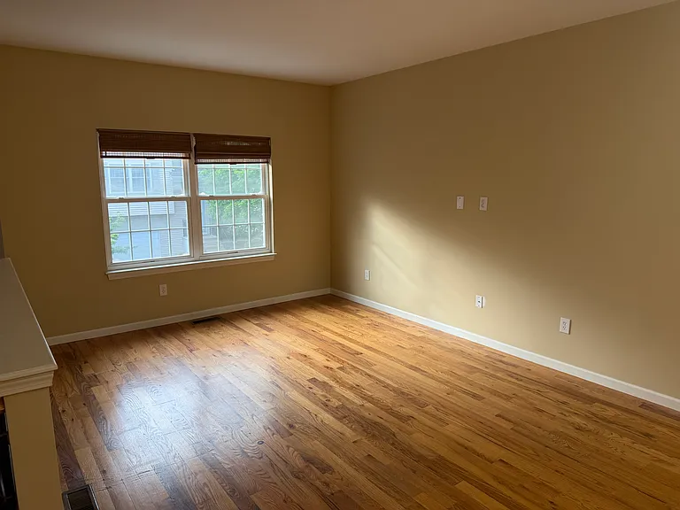 2 Sheridan St #402 — Photo 5