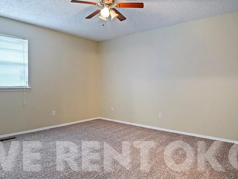 6415 N Peniel Ave — Photo 22