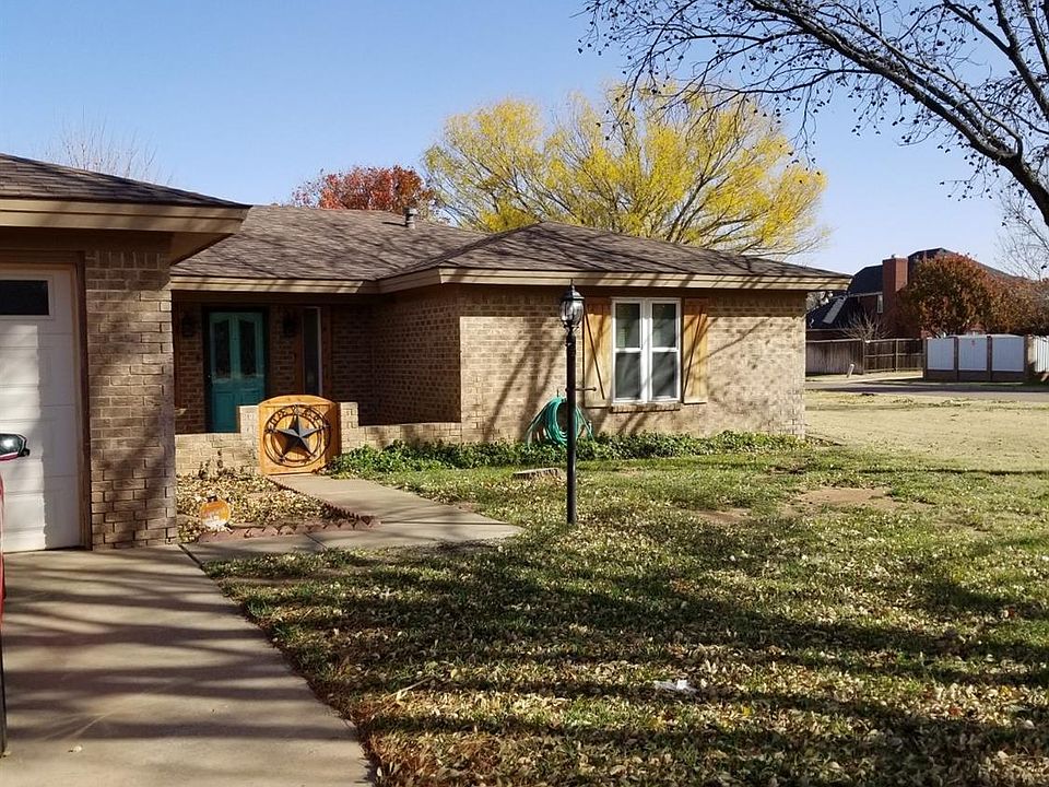 1st image of 1110 Shady Oaks Ln