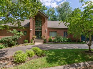2903 Cliffwynde Trce, Spring Valley, KY 40241