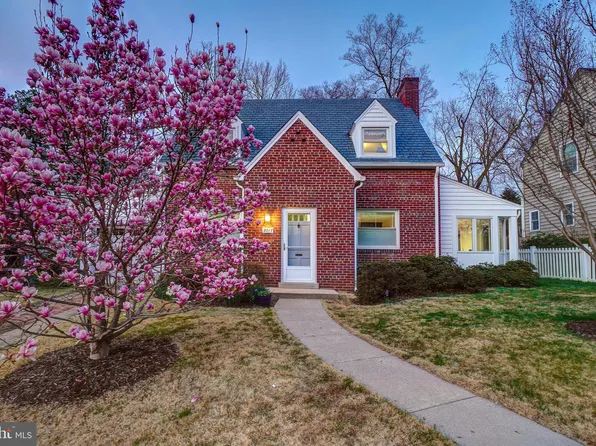 8017 Barron St, Takoma Park, MD 20912