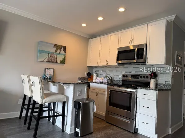 40 Folly Field Rd APT A232, Hilton Head Island, SC 29928