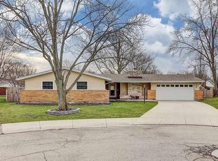 16 Regency Sq, Tipp City, OH 45371