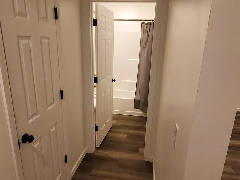 206 E Union St — Photo 10