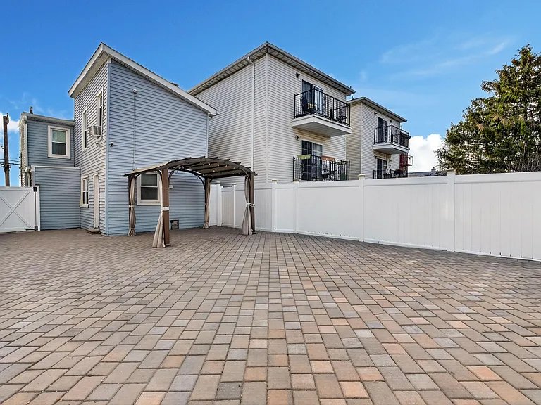 104 McAdoo Ave — Photo 28