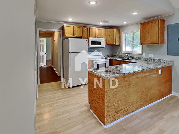 5th image of 6712 Pueblo Ln