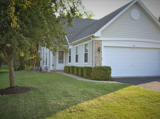405 Carriage Ct, Oswego, IL 60543