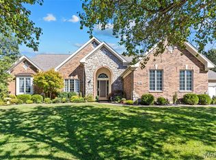 2746 Wynncrest Manor Dr, Chesterfield, MO 63005