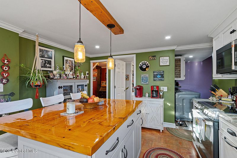 5th image of 362 Tamarac Road