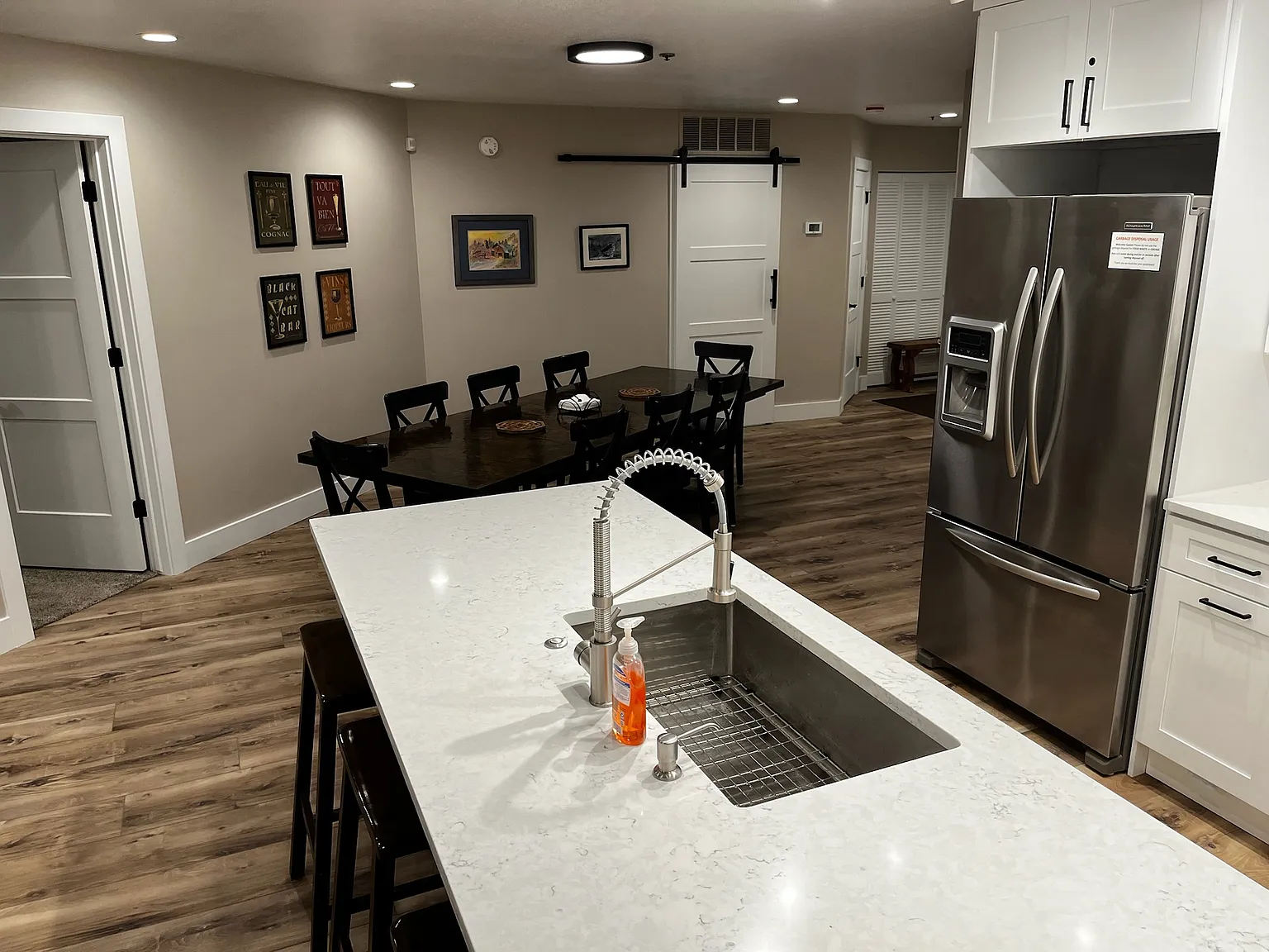 1375 Woodside Ave — Photo 4