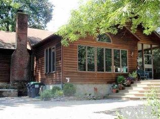 565 Hill Ave, Walden, NY 12586