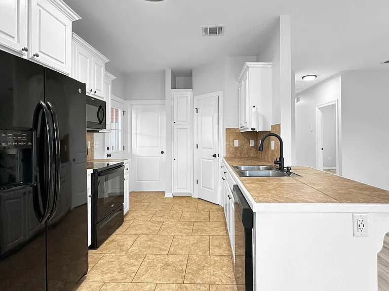 10816 Field Pointe Dr — Photo 10
