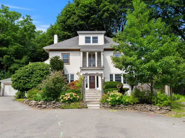 28 Preston Beach Rd, Marblehead, MA 01945