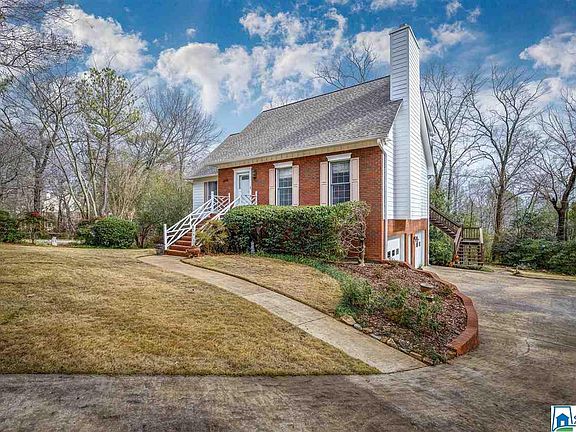 3rd image of 213 Avanti Cir