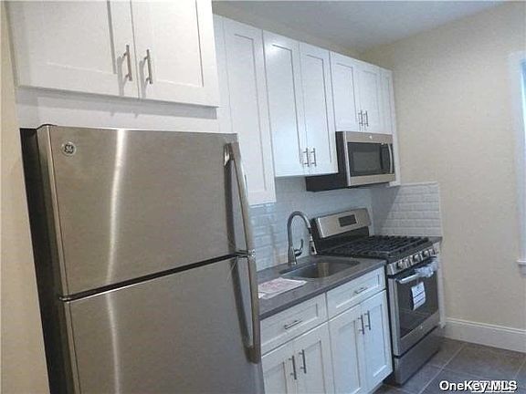 2nd image of 1008 Central Ave #B-1
