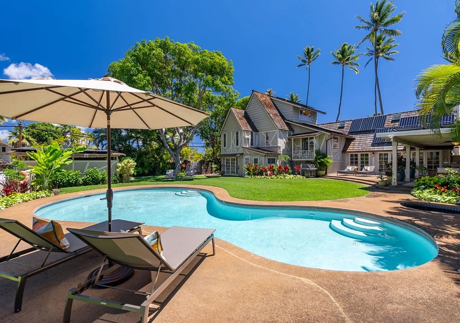 Kahala Palms: Charming Coastal Beach Home w/ Pool, Jacuzzi & Lush Garden — Photo 1