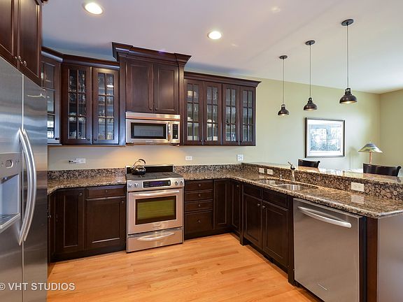 4th image of 189 N Hickory Ave #5