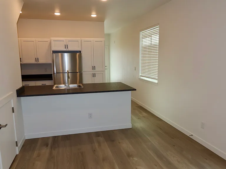 723 Elkins Way SE — Photo 13