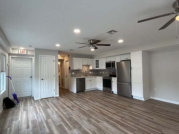 Living/kitchen