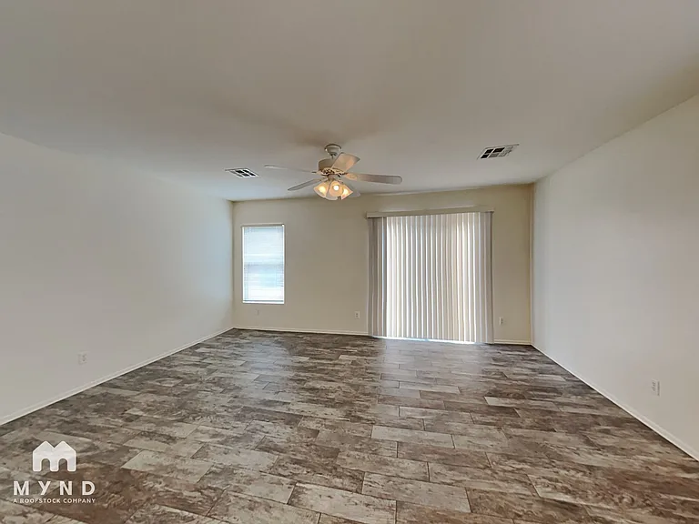 22564 W Pima St — Photo 10