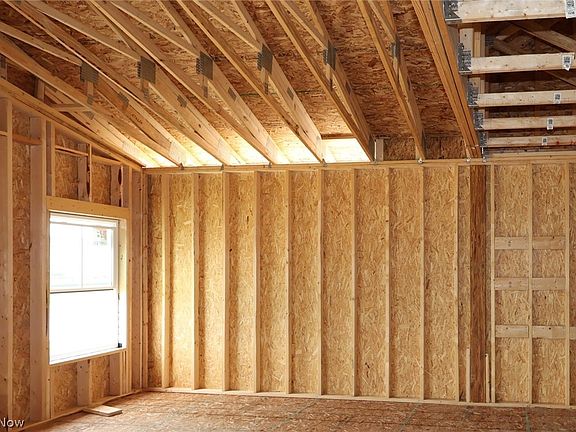 3rd image of 549 Cedarwood Trl