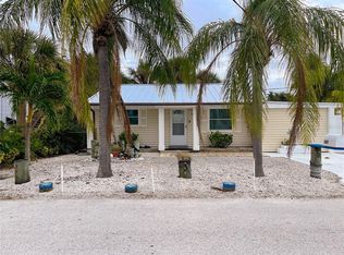 107 146th Ave E, Madeira Beach, FL 33708