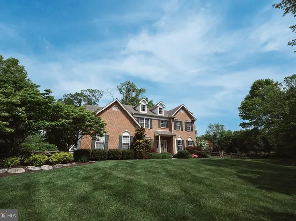 1106 Fieldcrest Ct, Chalfont, PA 18914