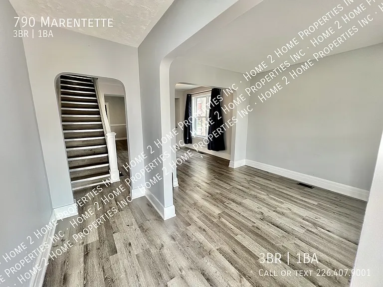 790 Marentette Ave — Photo 2