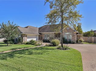 4407 Edinburgh Pl, College Station, TX 77845