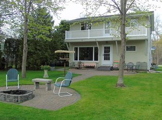 E7633 Cut Off Rd, New London, WI 54961