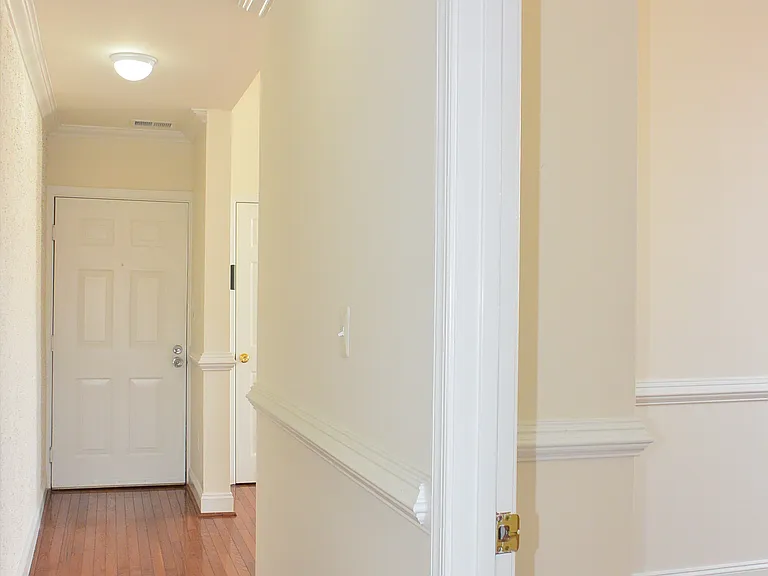 916 Light St #A — Photo 16