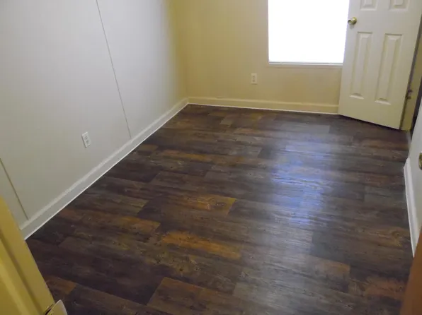 111 Spur, Angleton, TX 77515