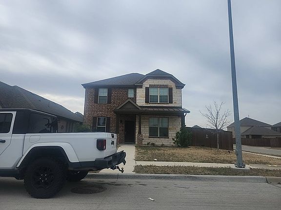 2nd image of 1200 Milfoil Dr