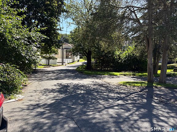 3rd image of 100 Toros Avenue