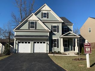 3561 Clinton Ross Ct, Triangle, VA 22172