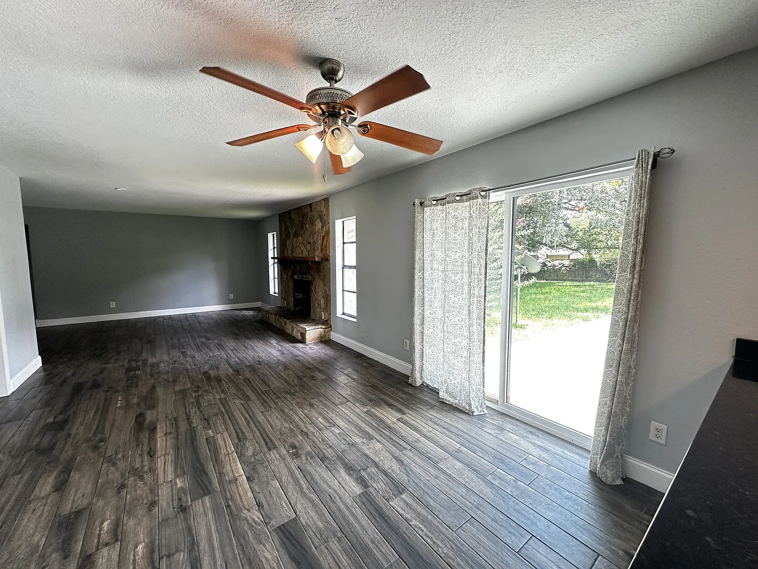5020 NE 7th St - 1 — Photo 3