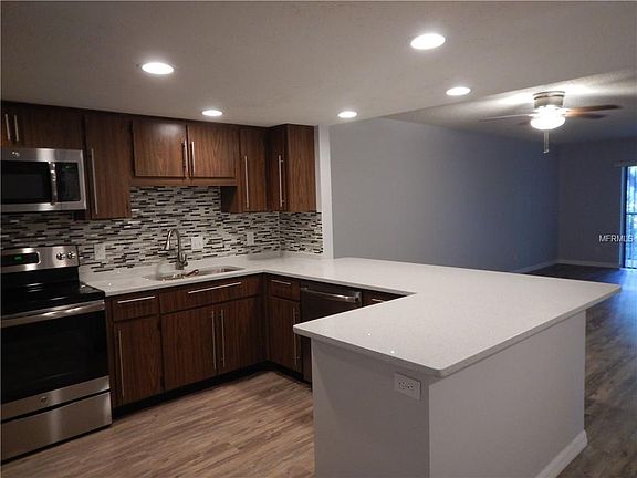 3rd image of 1400 Tarpon Woods Blvd APT H5