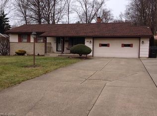 66 Skyline Dr, Canfield, OH