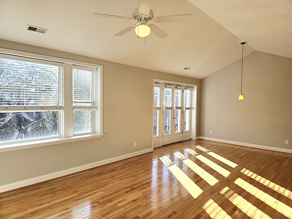 5th image of 7517 Oxford Dr APT 3A