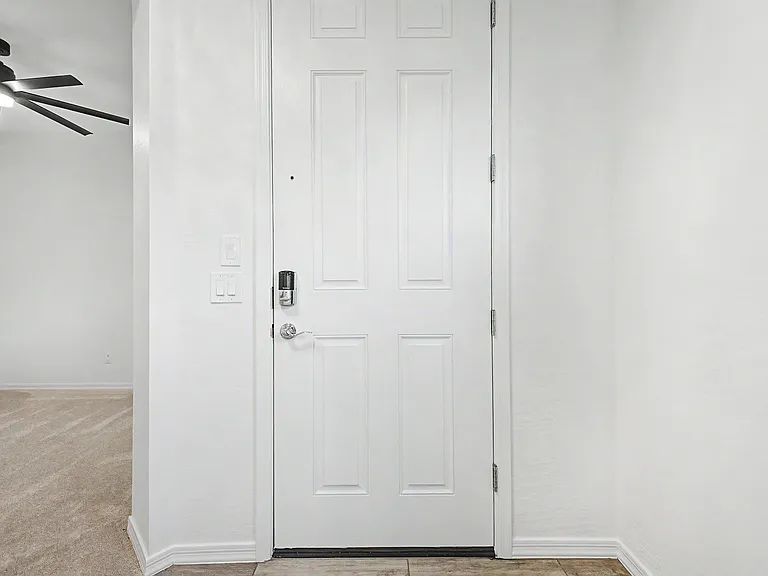1360 W Joshua Tree Ave — Photo 1