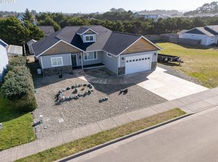 3097 Lincoln Ave SW, Bandon, OR 97411