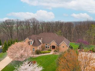 2368 Castlegreen Dr, Greencastle, PA