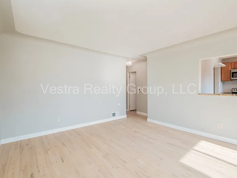 3680 Grape St — Photo 4