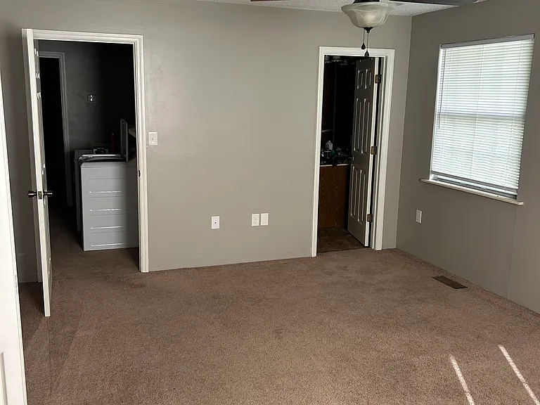 1324 Virginia St — Photo 28