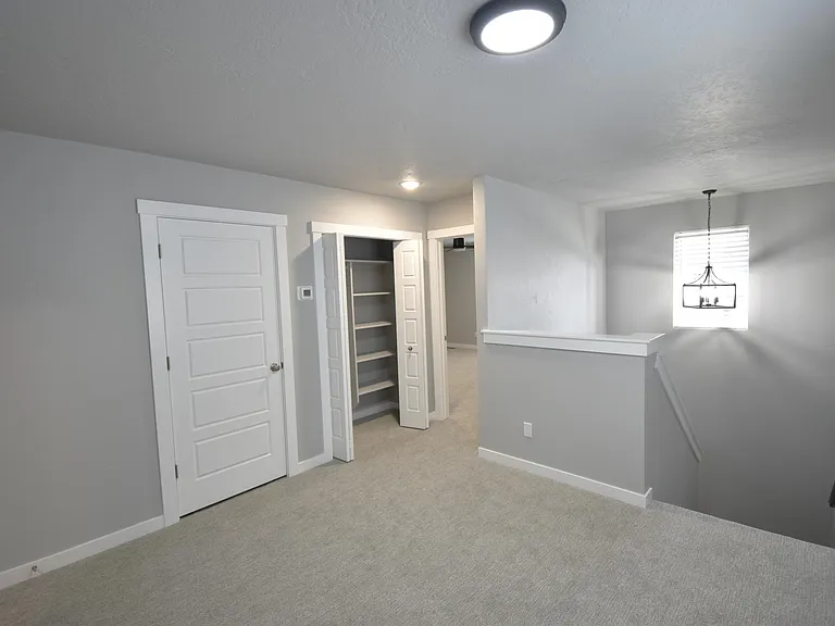 5122 W Milano St — Photo 6