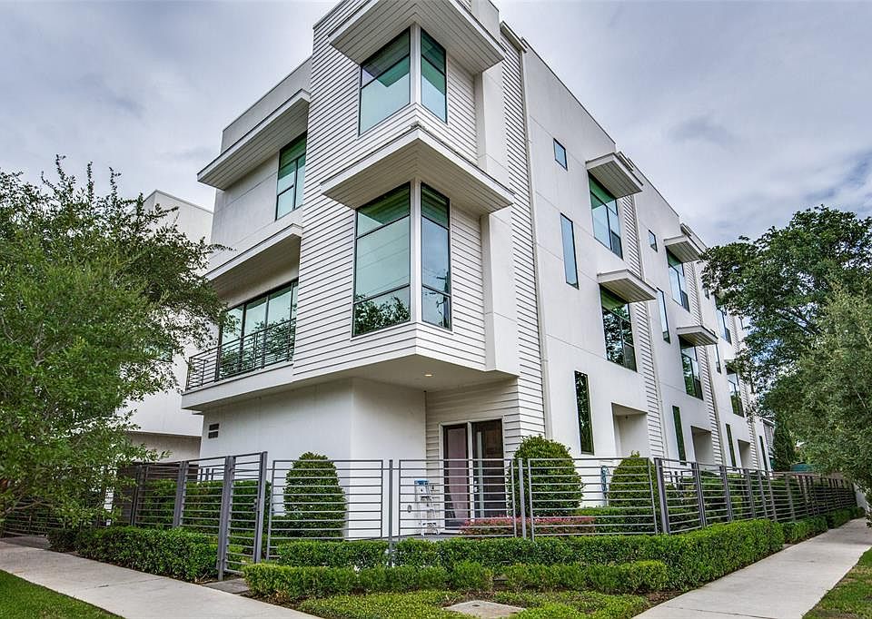 1st image of 1004 California St Unit 104