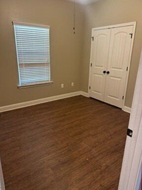 5th image of 1135 Berry Rd